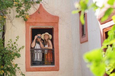 Çift Fas Riad pencere görünümlü