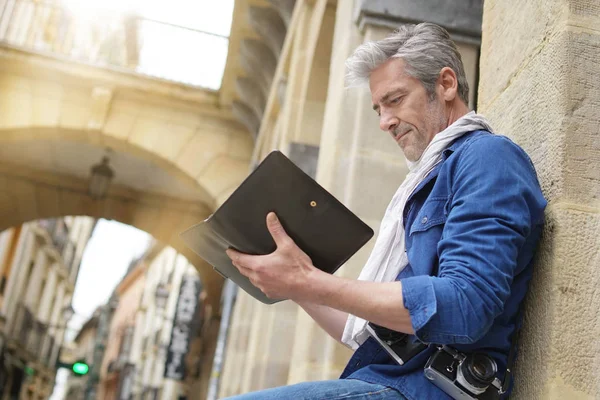 Mature Artist Sketching Historical Town — Stock Photo, Image