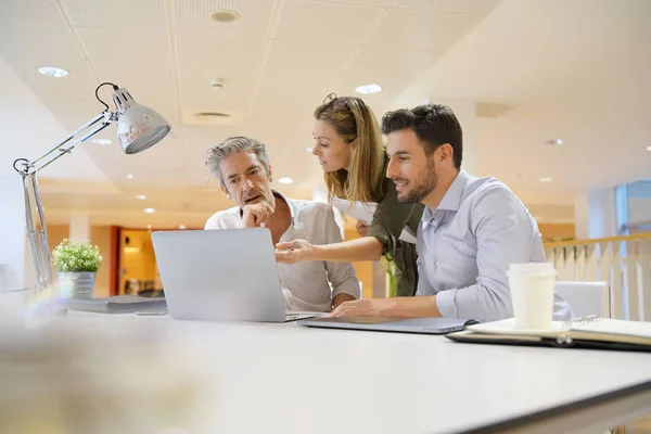 Startup Team Going Business Ideas Office — Stock Photo, Image