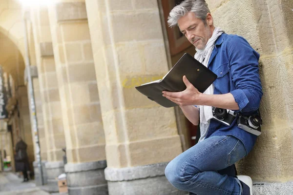 Mature Artist Sketching Historical Town — Stock Photo, Image