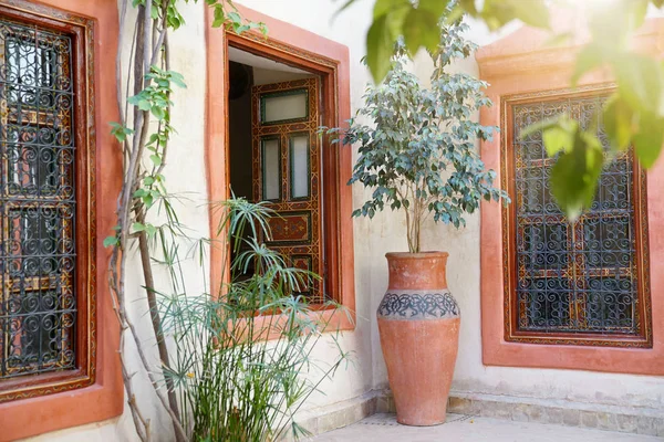 Impresionante Riad Tradicional Marroquí —  Fotos de Stock