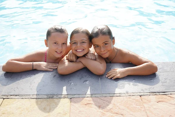 Cheerful Group Kids Swimming Pool — Stock Photo, Image