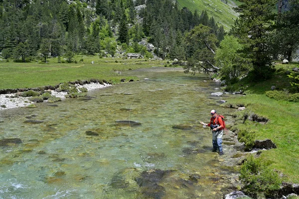 Superb High Mountain Landscape Summer Fly Fisherman Trout Fishing — Stock Photo, Image