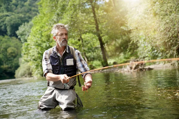 Homme Voler Pêche Été Dans Une Belle Rivière Avec Eau — Photo