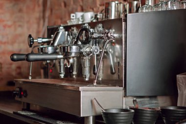 Geleneksel Espresso kahve makinesi yakın çekim.