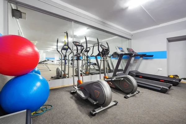 Cardio Zone Modern Gym Ellipticals Treadmills — Stock Photo, Image