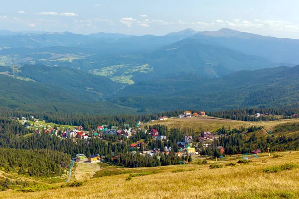 View Mountain Ski Resort Dragobrat Carpathian Mountains Ukraine — Stock fotografie