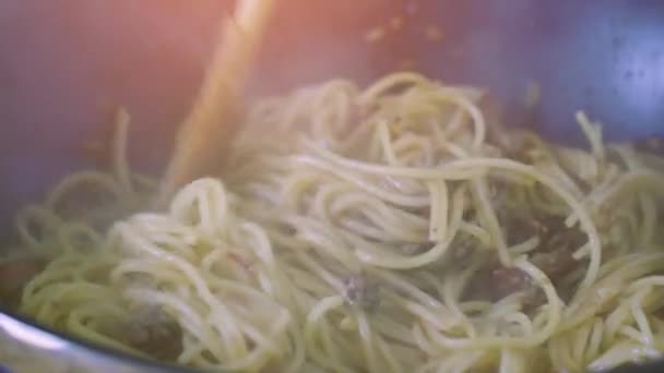 Preparing Cooking Spaghetti Bolognese Home Kitchen — Stock Video