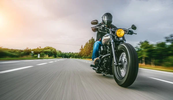 Moto Carretera Divertirse Conduciendo Camino Vacío Viaje Motocicleta Copyspace Para — Foto de Stock