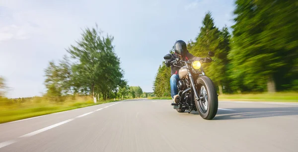 Мотоцикл Лісовій Дорозі Весело Провести Порожню Дорогу Під Час Подорожі — стокове фото