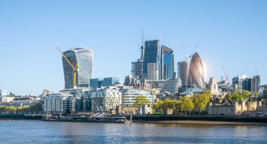 modern ofis binaları gökdelenler Londra City