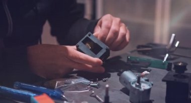 Fabrika mühendis işletim dişli şanzıman içinde geliştirmek yeni iletim teknolojisi