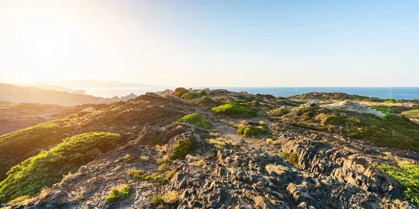 Bellissimo Paesaggio Mediterraneo Tramonto Sulle Montagne — Foto Stock