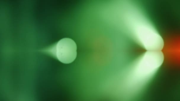 ネオン光線 光の点滅 線を持つ抽象的な色の背景 基板の宇宙抽象背景 — ストック動画