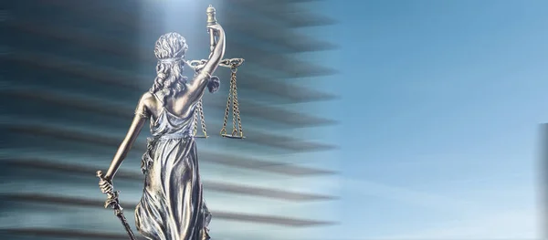 Statue for Lady Justice – stockfoto