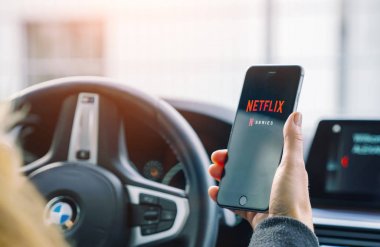 Aachen, Almanya - 31. Ağustos 2019 : Apple iphone'da Netflix uygulaması 