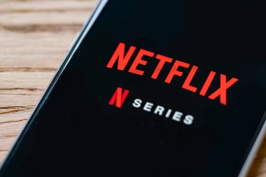 Netflix app üstünde hareket eden aygıt