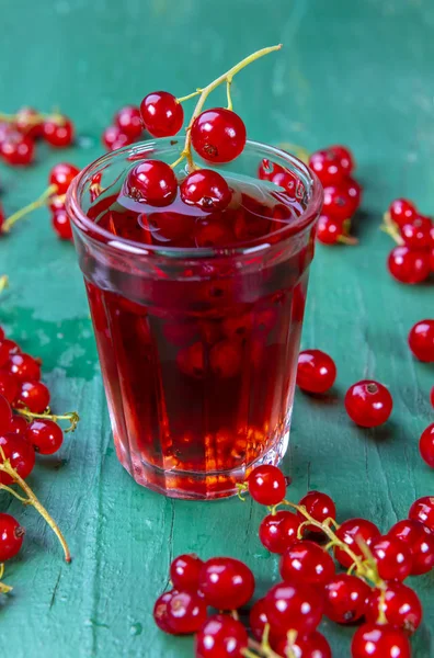 Red Currant Juice Glass Fruits Wood Table Focus Redcurrant Glass — Stock Photo, Image