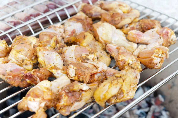 Deliciosas Carnes Churrasco Temperadas Fogo Carvão Fotos De Bancos De Imagens