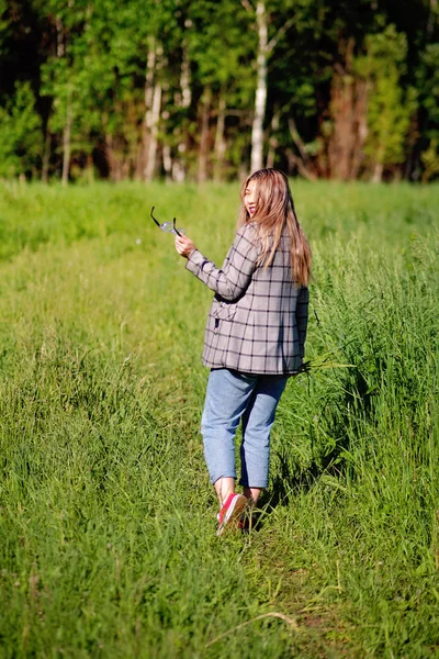 Young Beautiful Asian Girl Walk Woods Summer — Stock Photo, Image