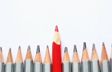 Kalem kavramı kırmızı kalem ile