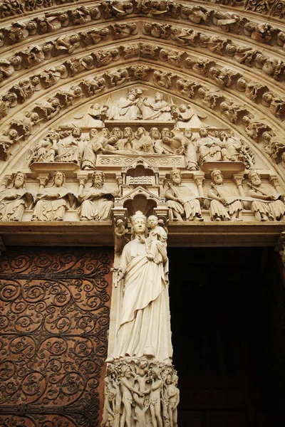 Famosa Igreja Paris Notre Dame — Fotografia de Stock