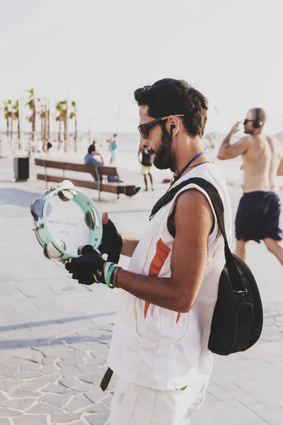 Tel Aviv Yafo Israel Junio 2018 Músico Callejero Tocando Una — Foto de Stock