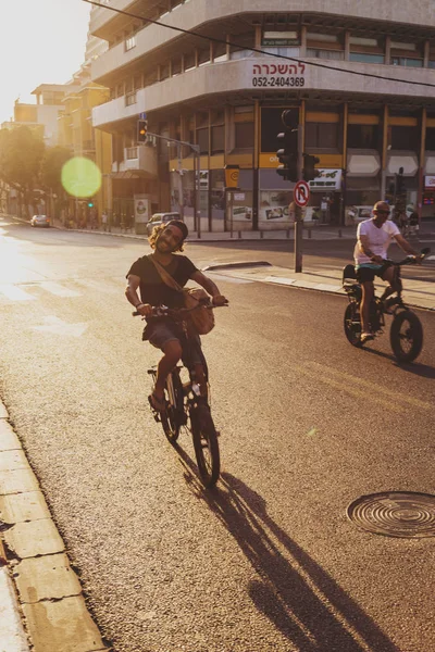 Tel Aviv Yafa Srail Haziran 2018 Bisiklet Binici Allenby Road — Stok fotoğraf