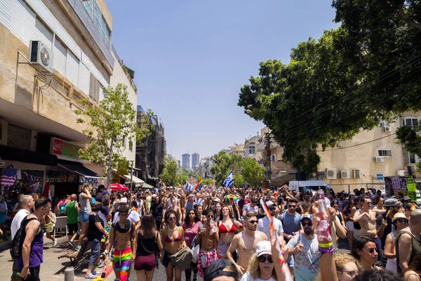 アビブ イスラエル 2018 Tel Aviv プライド Week パレード 歩いている人ダンス 歌うこと — ストック写真