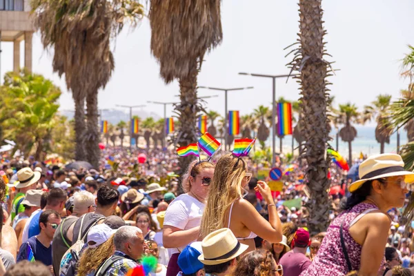 アビブ イスラエル 2018 Tel Aviv プライド Week パレード 歩いている人ダンス 歌うこと — ストック写真