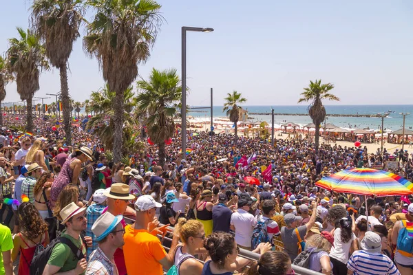 アビブ イスラエル 2018 Tel Aviv プライド Week パレード 歩いている人ダンス 歌うこと — ストック写真