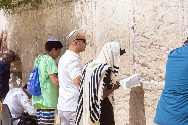 Jerozolima Izrael Czerwca 2018 Narodu Żydowskiego Modląc Się Ścianę Western — Zdjęcie stockowe