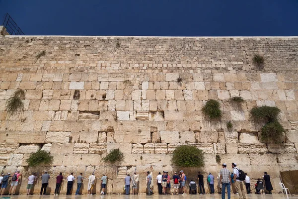 Gerusalemme Israele Giugno 2018 Popolo Ebraico Prega Contro Muro Del — Foto Stock