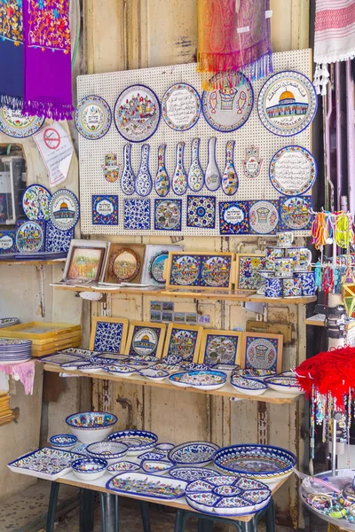エルサレム イスラエル 2018 セラミック オブジェクト エルサレムの旧市街の小さな商店で売られて華やかな陶器観光お土産 — ストック写真