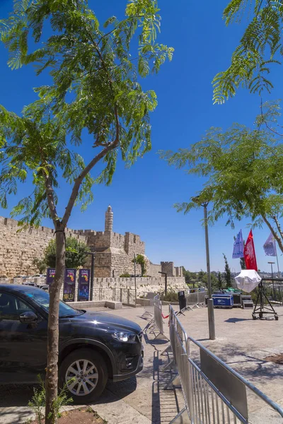 以色列耶路撒冷 2018年6月14日 古老的耶路撒冷古城的街道和建筑物 雅门是古城最重要的大门之一 — 图库照片
