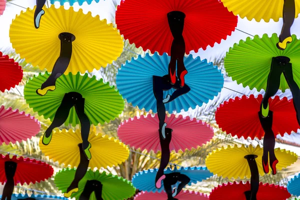 Coloridas Figuras Bailarinas Colgadas Distrito Neve Tzedek Tel Aviv Israel — Foto de Stock