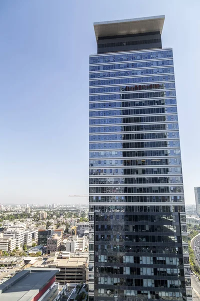 アビブ テル市 イスラエル 2018 テルアビブの金融地区の近代建築 ビジネス タワー アヤロン高速道路周辺のオフィスビル — ストック写真