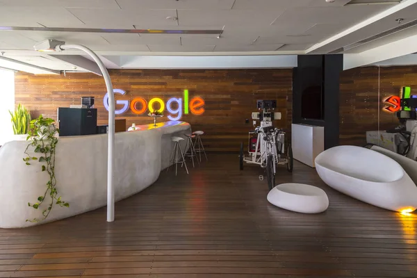 Google Sacks 200 Core Team Employees, Moves Roles to India and Mexico