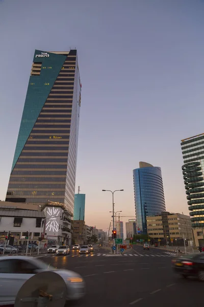 Tel Aviv Israël Juin 2018 Menachem Begin Road Avec Tours — Photo