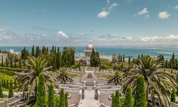 Haifa Stadsgezicht Bahai Tuinen Schrijn Van Bab Een Heilige Bedevaartsoord — Stockfoto