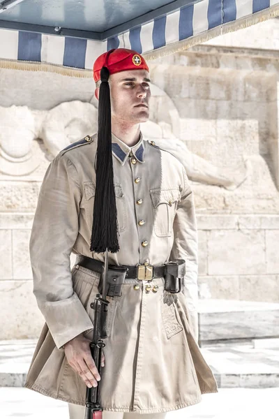 Athens Greece July 2018 Greek Soldiers Evzones Dressed Traditional Uniforms — Stock Photo, Image