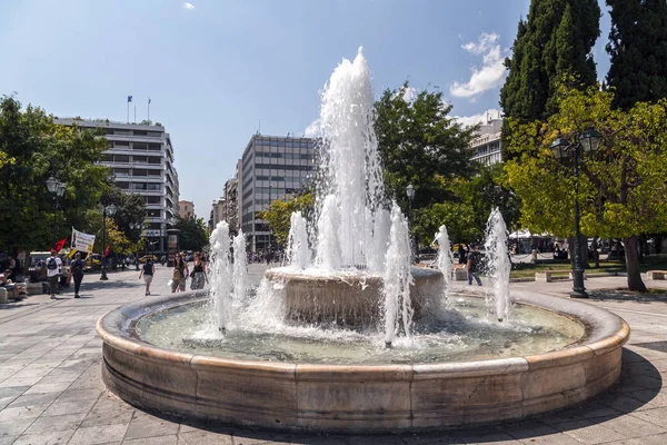 Atina Yunanistan Temmuz 2018 Görünümünden Syntagma Square Atina Etrafta Dolaşan — Stok fotoğraf