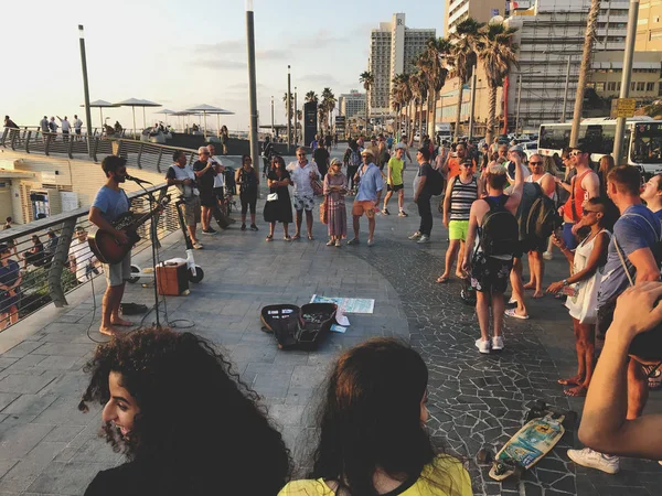 Tel Aviv Yafo Israel June 2018 Street Musician Playing Guitar — Stock Photo, Image