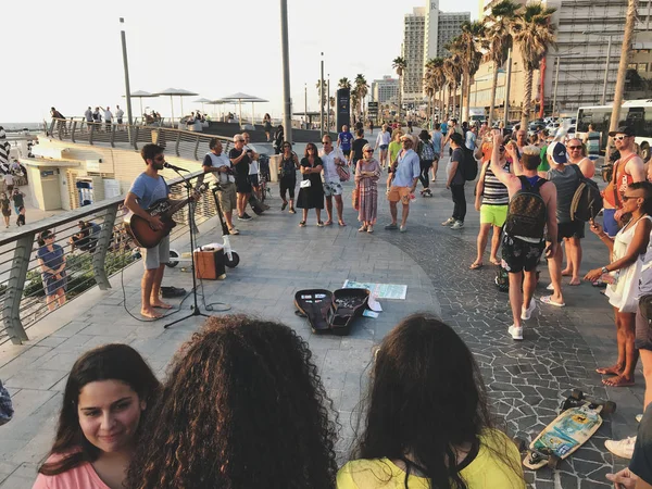 Tel Aviv Yafo Israel June 2018 Street Musician Playing Guitar — Stock Photo, Image