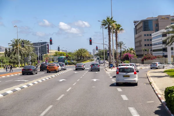 Jerusalén Haifa Israel Junio 2018 Autopista Con Señales Vehículos Tránsito — Foto de Stock