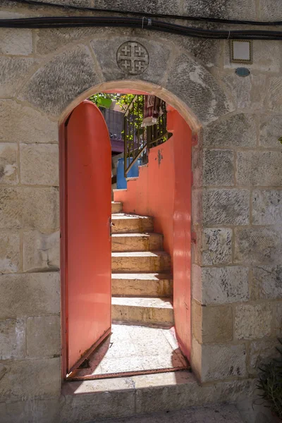 Starożytne Drzwi Kamienia Budynku Jerozolimie Izrael — Zdjęcie stockowe