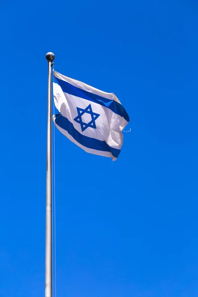 Bandera Israel Ondeando Contra Cielo Azul Señal Azul Magen David —  Fotos de Stock