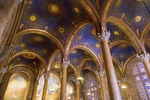 Pandangan Interior Gereja Segala Bangsa Atau Basilika Penderitaan Bukit Zaitun — Stok Foto