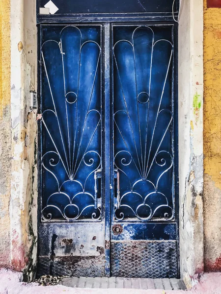 Puerta Metálica Art Deco Obsoleta Detalle Arquitectónico Antiguas Calles Estambul — Foto de Stock