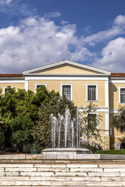 Εξωτερική Άποψη Της Ακαδημίας Αθηνών Στην Αθήνα Ελληνική Πρωτεύουσα — Φωτογραφία Αρχείου
